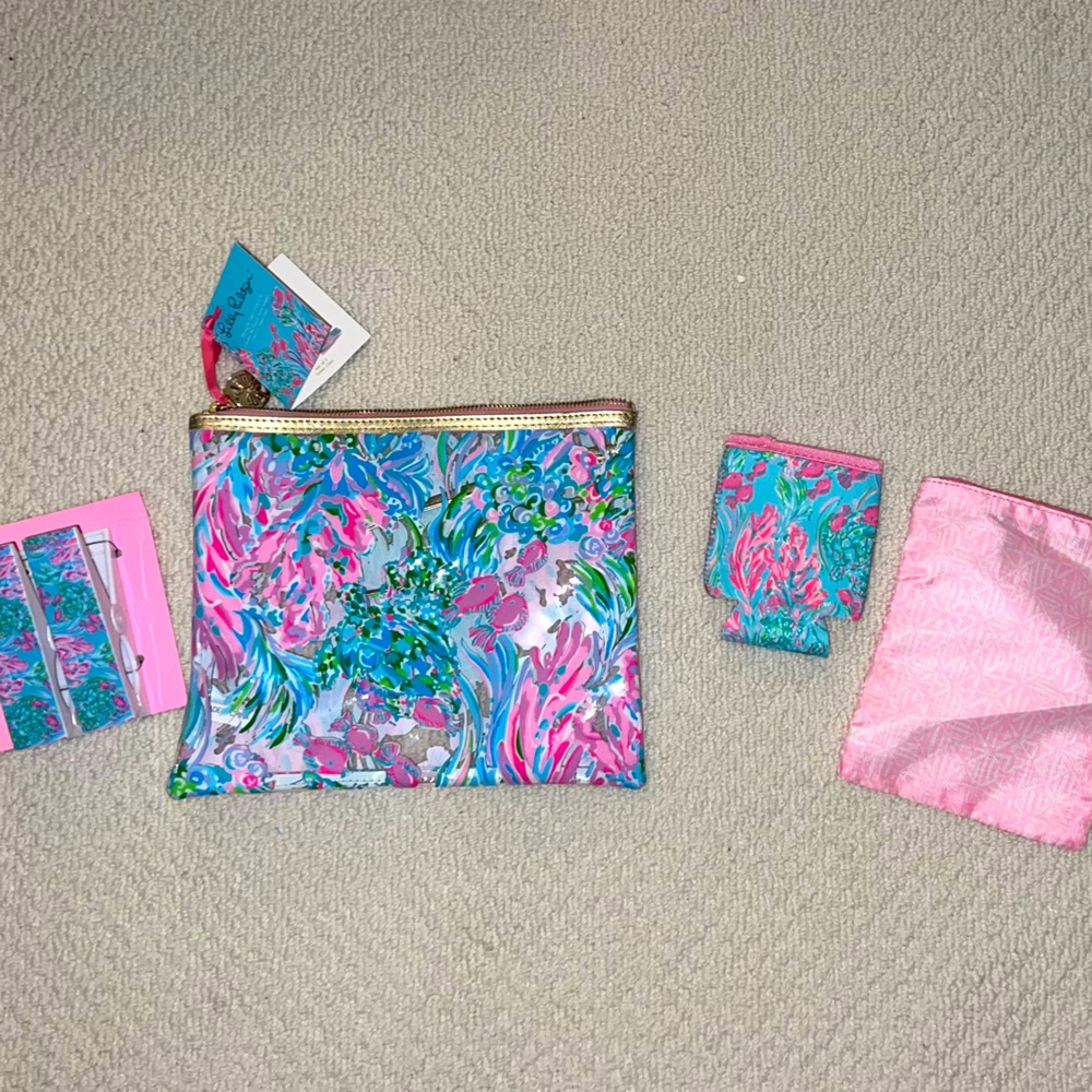 Lilly Pulitzer beach day pouch